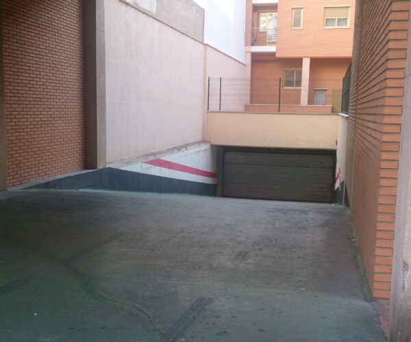 Plaza de garaje en alquiler en Zaragoza